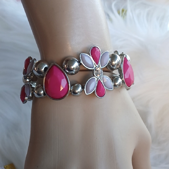Paparazzi Pink and Silver Floral Bracelet - Picture 7 of 7